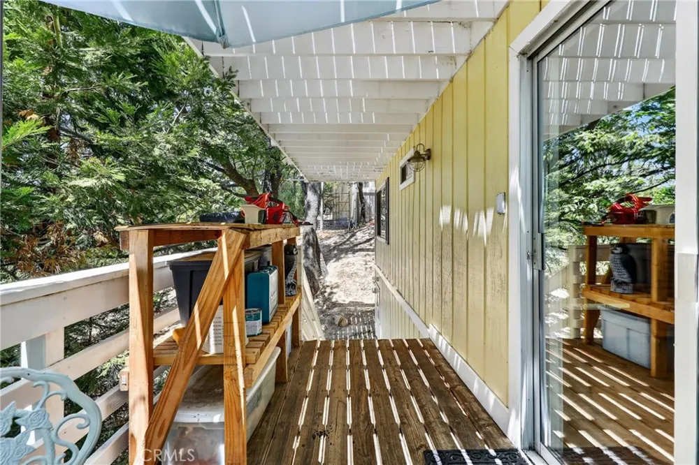 1127 Yukon Lake Arrowhead, CA 92352