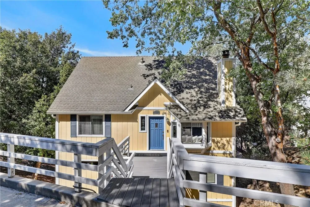 1127 Yukon Lake Arrowhead, CA 92352