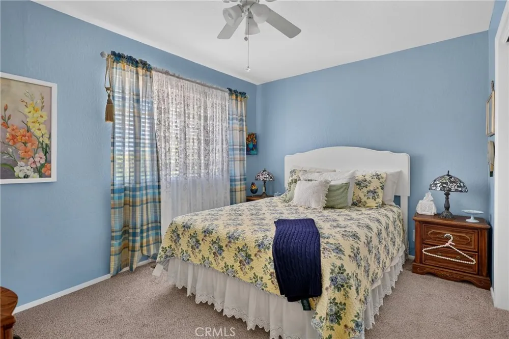 1127 Yukon Lake Arrowhead, CA 92352