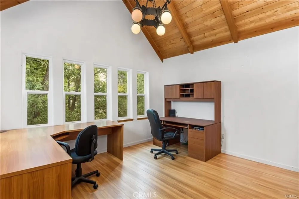 6130 Spruce Angelus Oaks, CA 92305