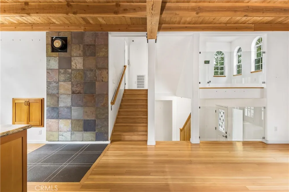 6130 Spruce Angelus Oaks, CA 92305