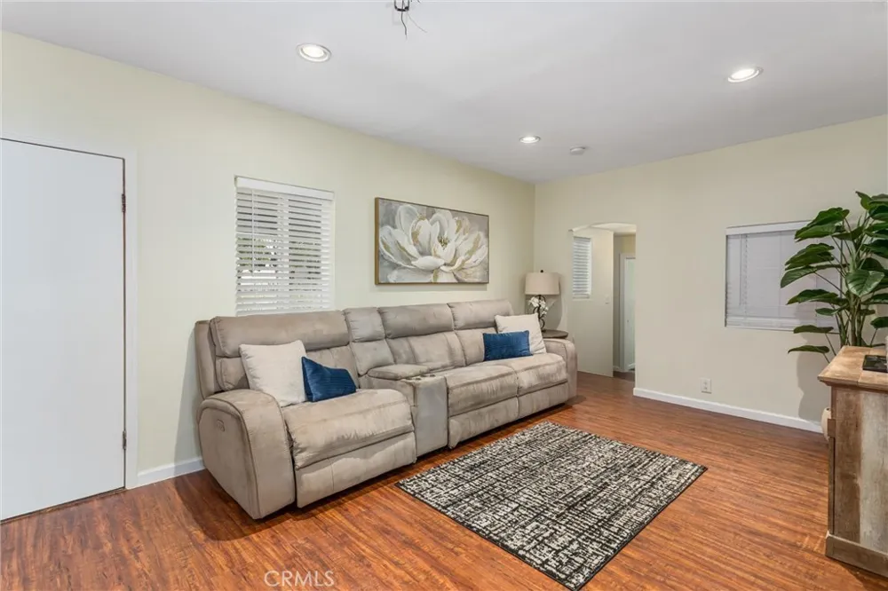 889 Pennsylvania Beaumont, CA 92223