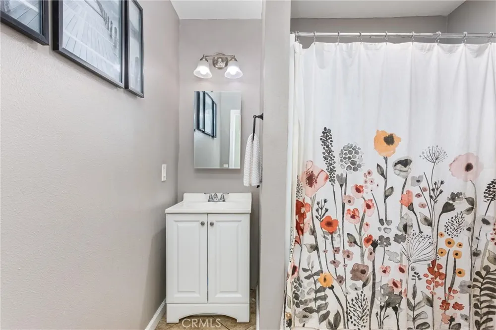 889 Pennsylvania Beaumont, CA 92223