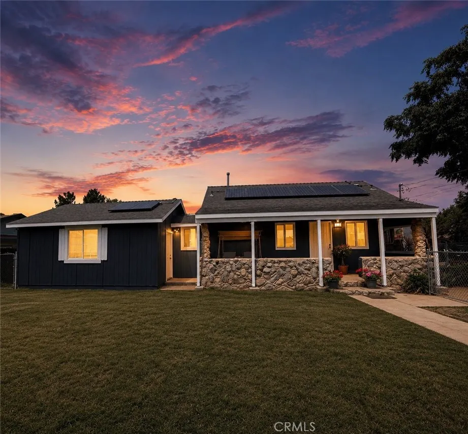 889 Pennsylvania Beaumont, CA 92223