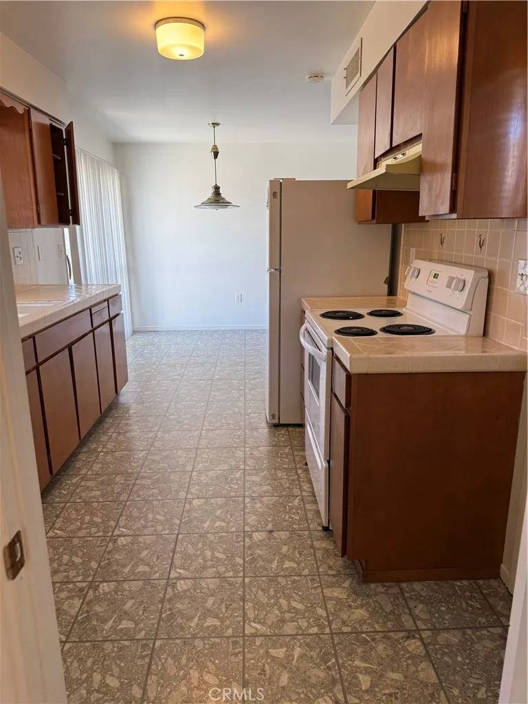 28906 W Worcester Menifee, CA 92586