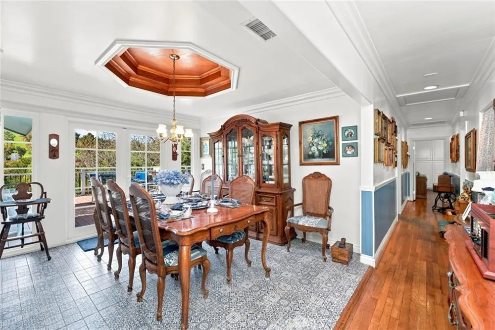 21264 E Terry Covina, CA 91724