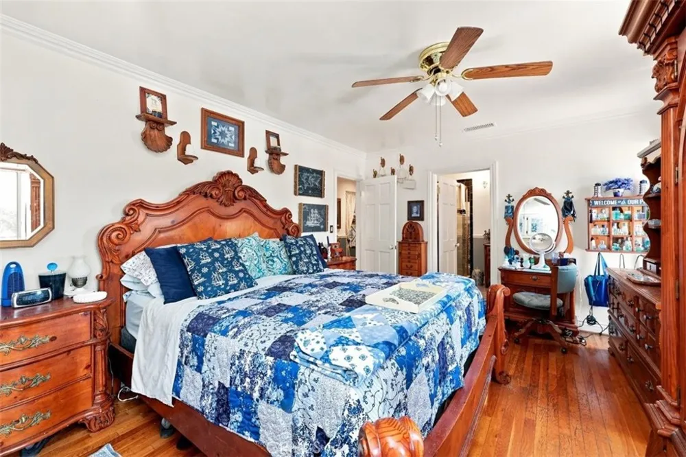 21264 E Terry Covina, CA 91724