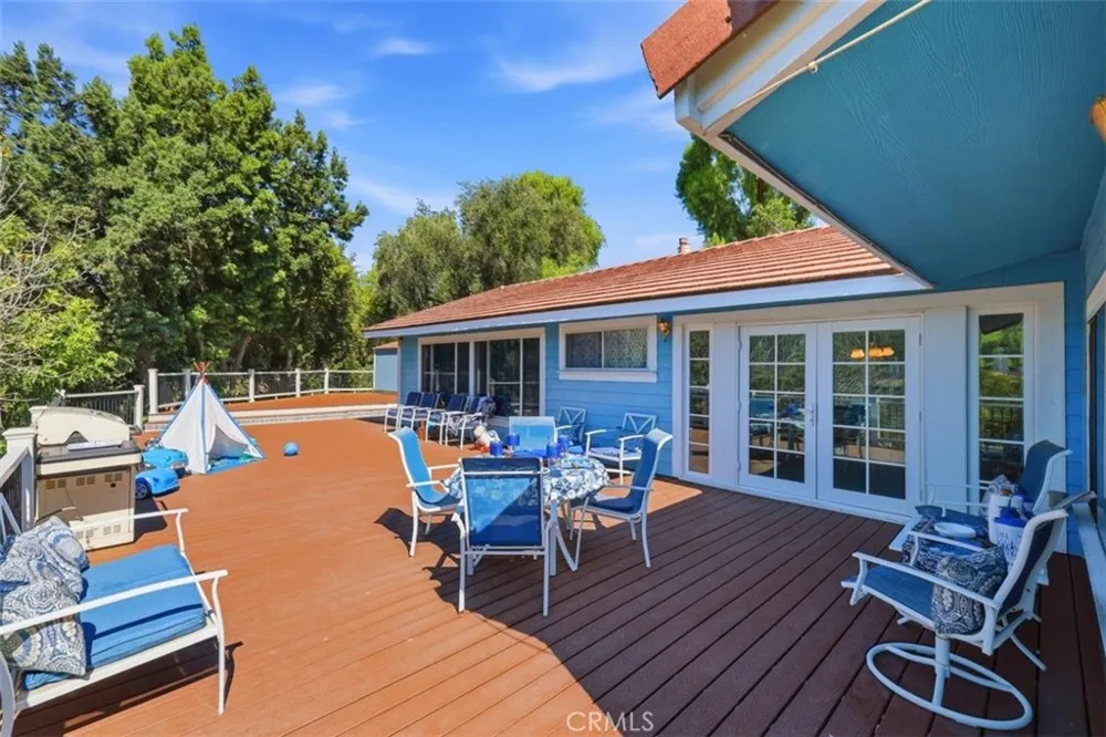 21264 E Terry Covina, CA 91724