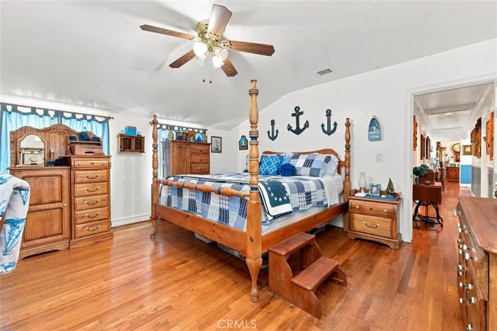 21264 E Terry Covina, CA 91724