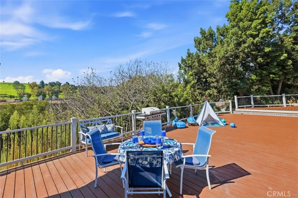 21264 E Terry Covina, CA 91724