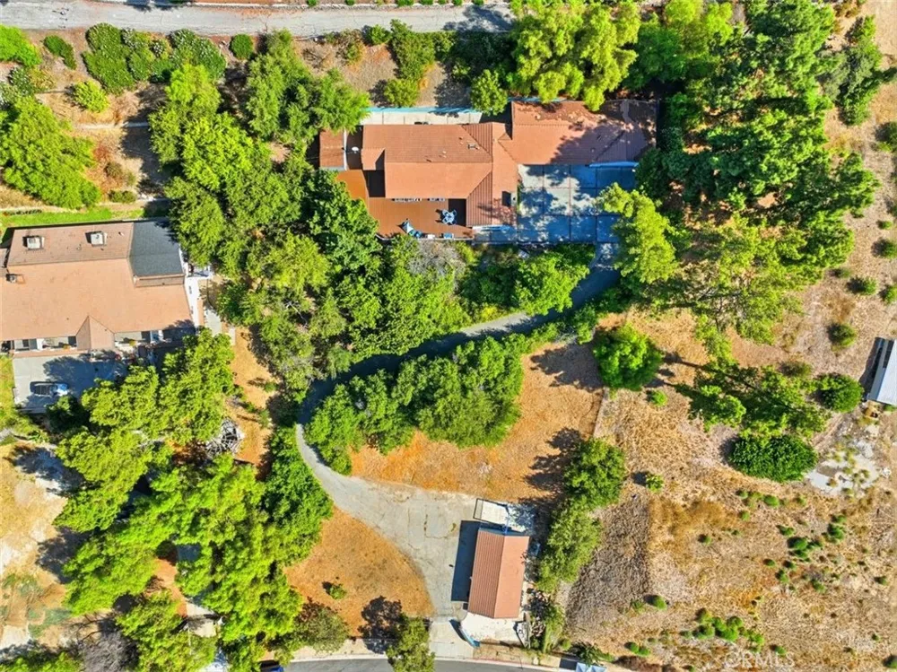 21264 E Terry Covina, CA 91724