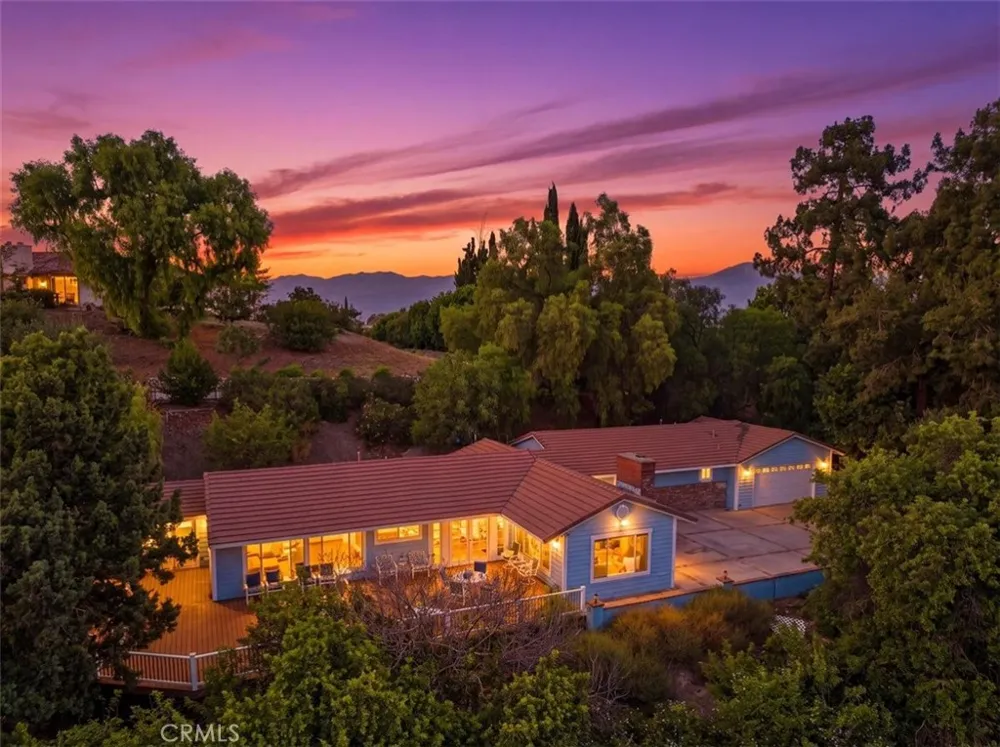 21264 E Terry Covina, CA 91724