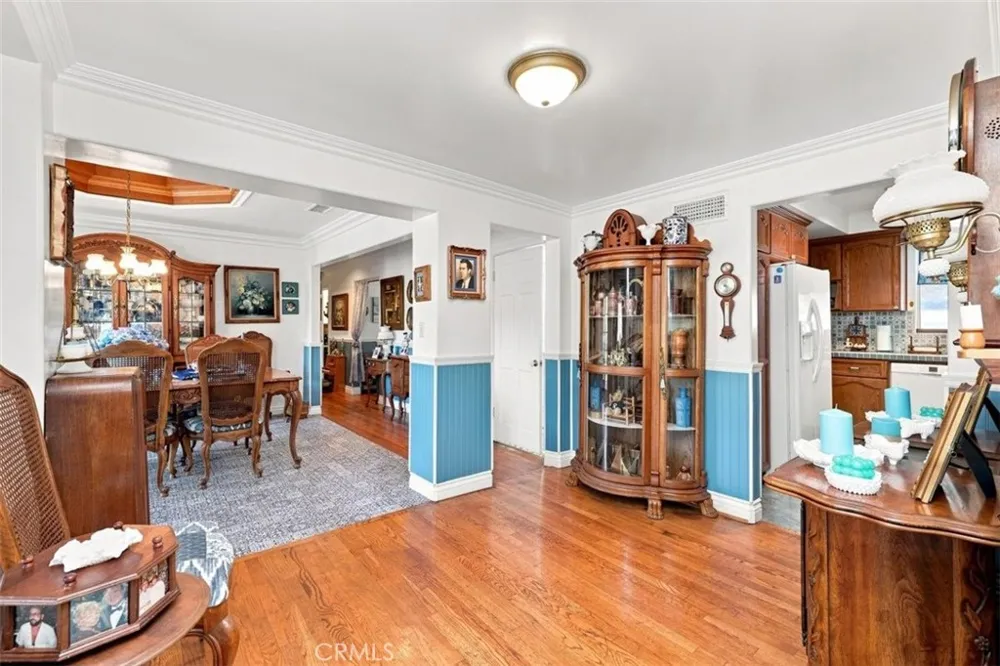 21264 E Terry Covina, CA 91724