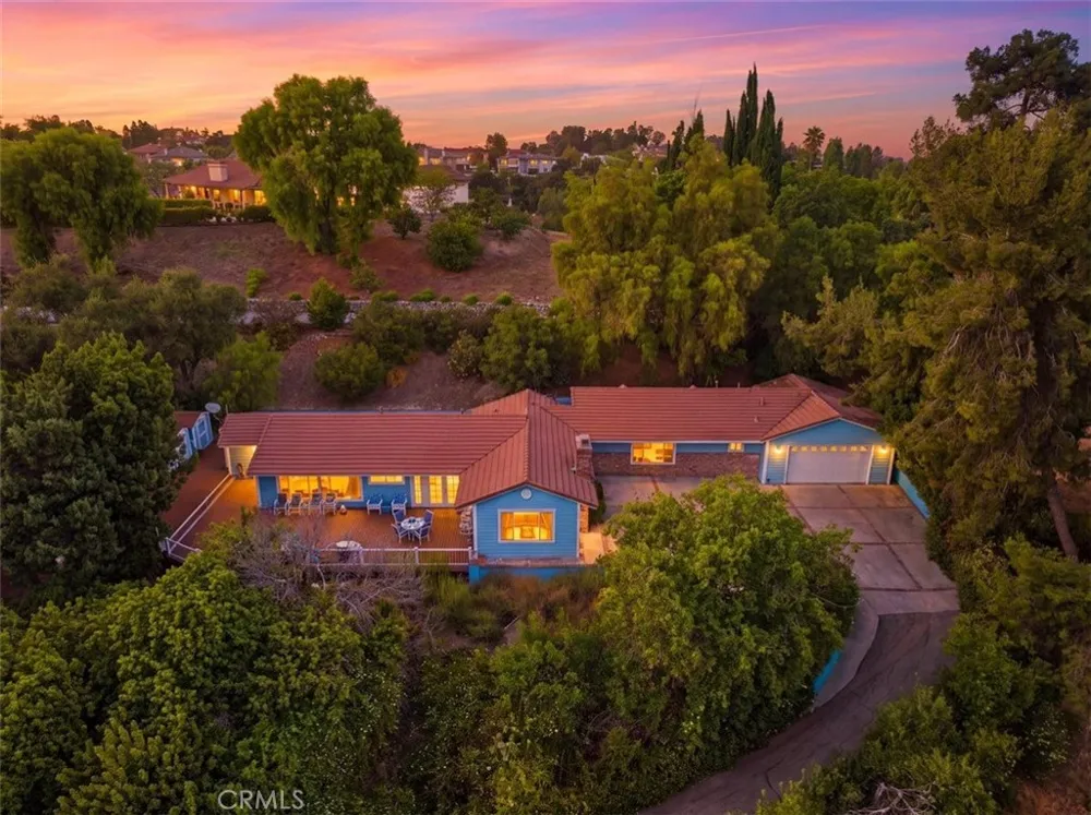 21264 E Terry Covina, CA 91724