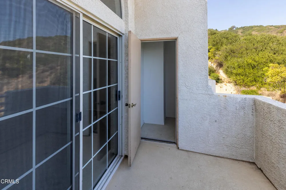 2913 Antonio Drive #306 Camarillo, CA 93010
