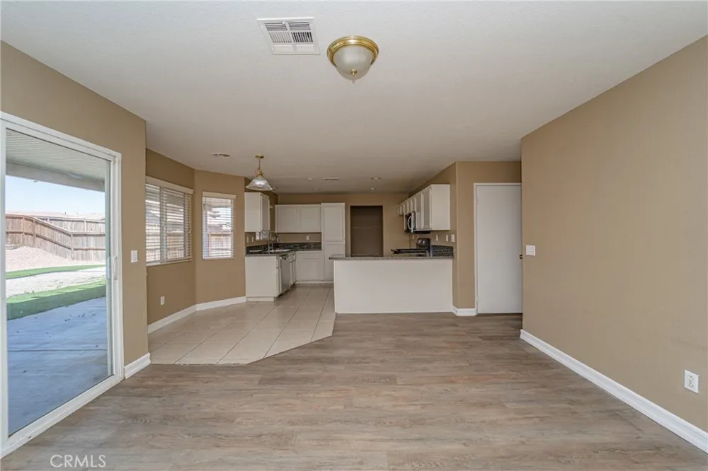 14760 Sandstone Adelanto, CA 92301