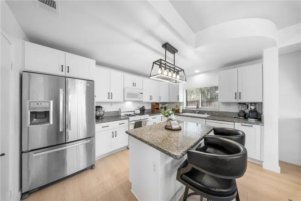 26275 Monticello Way Murrieta, CA 92563