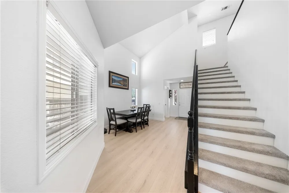26275 Monticello Way Murrieta, CA 92563