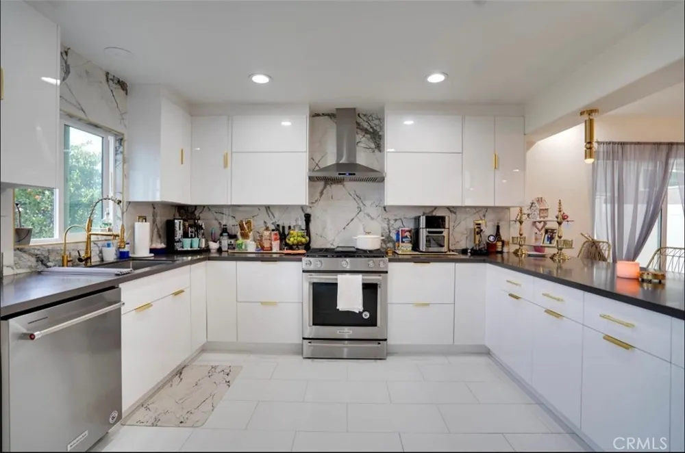 17258 Rosy Sky Riverside, CA 92503