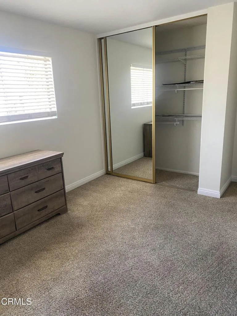 1136 Acadia Place Ventura, CA 93003