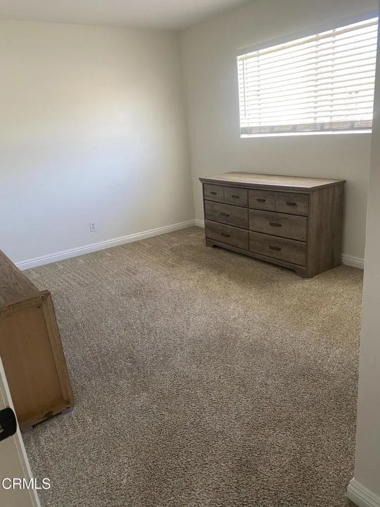 1136 Acadia Place Ventura, CA 93003