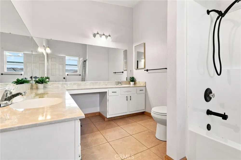 44394 Meadow Grove Hemet, CA 92544