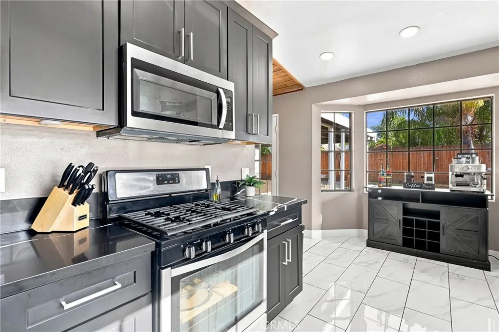 44394 Meadow Grove Hemet, CA 92544