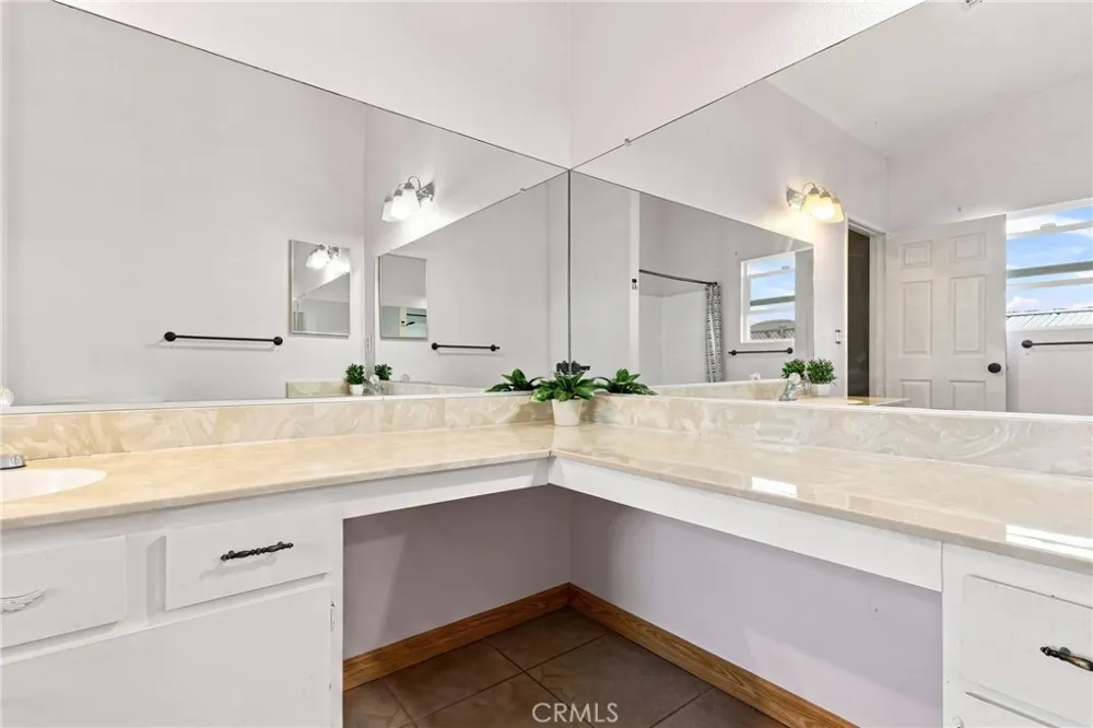 44394 Meadow Grove Hemet, CA 92544