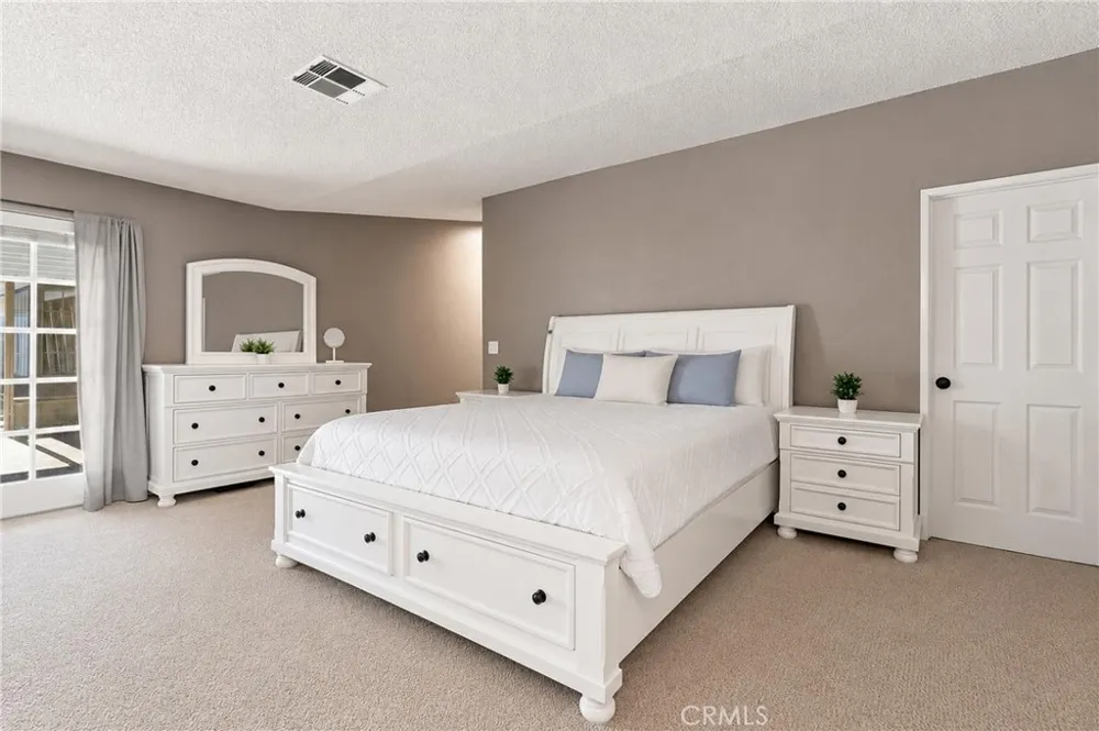 44394 Meadow Grove Hemet, CA 92544