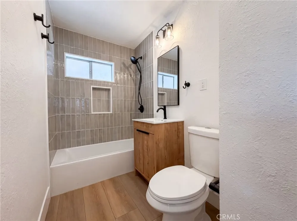 1193 E G Ontario, CA 91764
