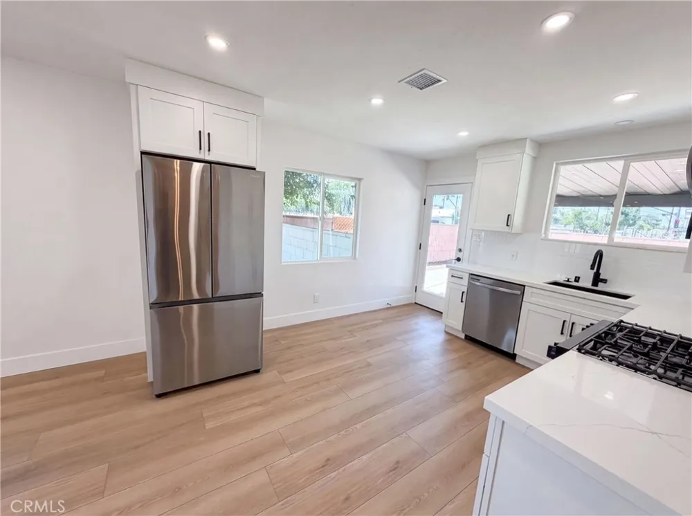 1193 E G Ontario, CA 91764