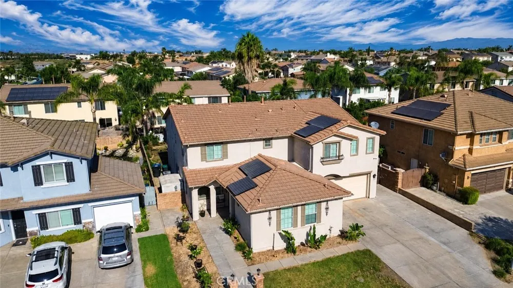 7177 Riverboat Drive Eastvale, CA 91752