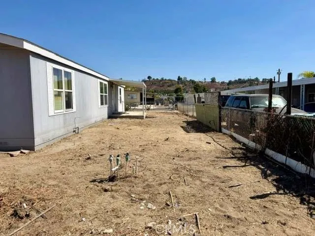 44744 Cornish Hemet, CA 92544