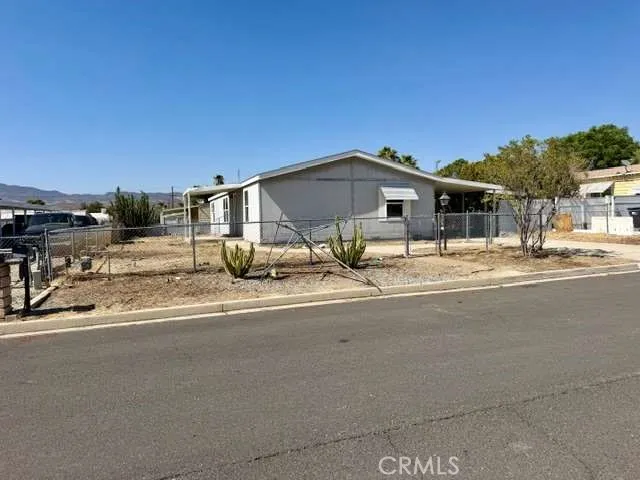 44744 Cornish Hemet, CA 92544