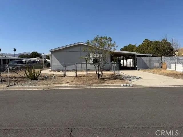 44744 Cornish Hemet, CA 92544