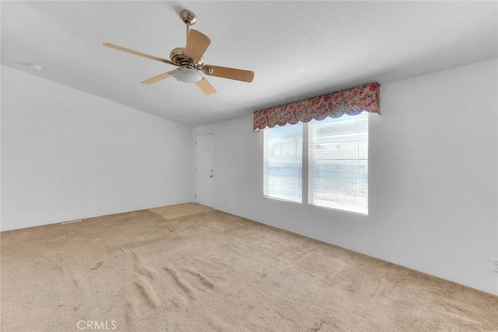 44744 Cornish Hemet, CA 92544