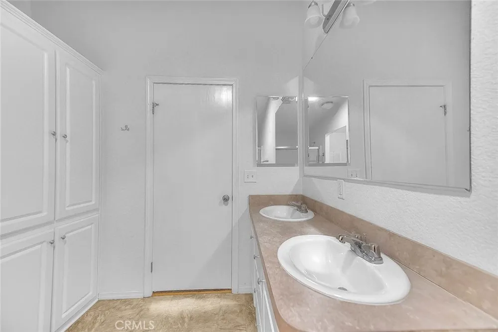 44744 Cornish Hemet, CA 92544