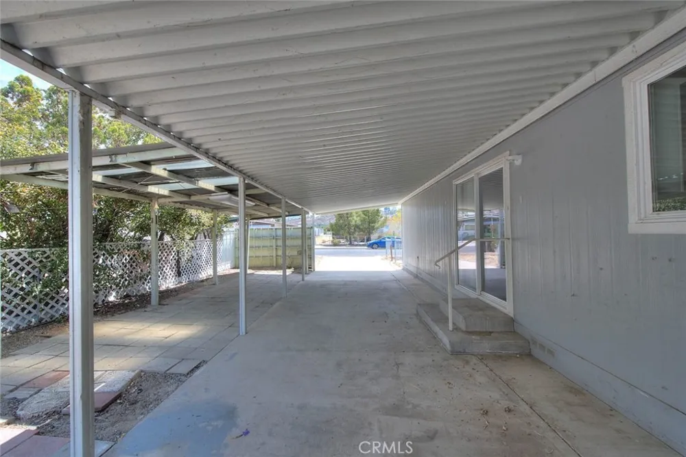 44744 Cornish Hemet, CA 92544