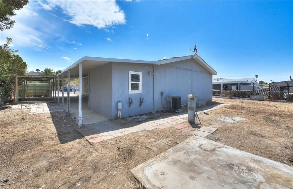 44744 Cornish Hemet, CA 92544