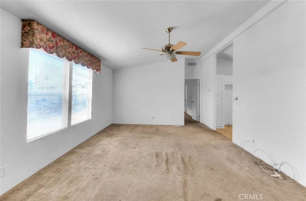 44744 Cornish Hemet, CA 92544