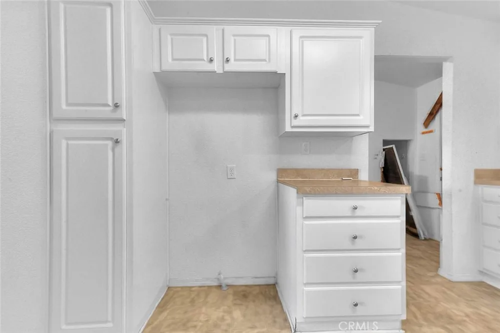 44744 Cornish Hemet, CA 92544