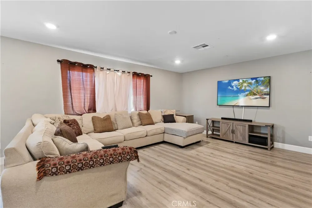 32486 Roman Warren Winchester, CA 92596