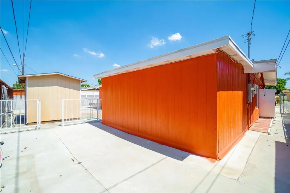 14715 Brink Norwalk, CA 90650