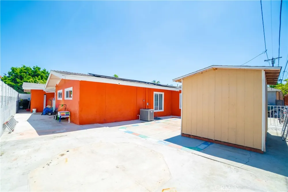 14715 Brink Norwalk, CA 90650