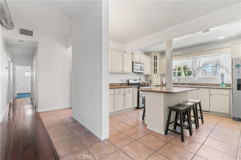 14715 Brink Norwalk, CA 90650