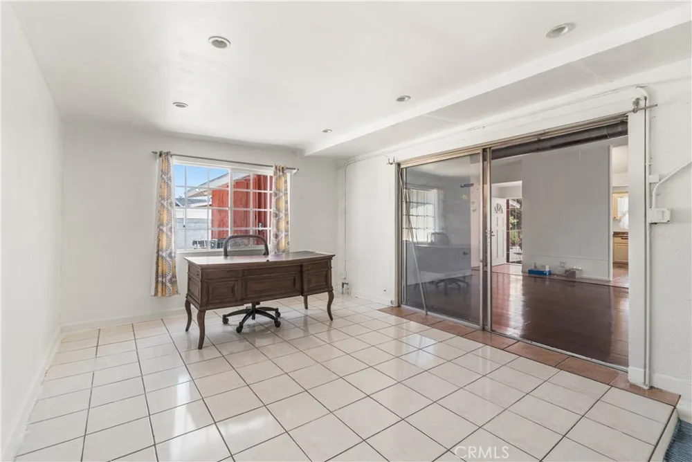 14715 Brink Norwalk, CA 90650