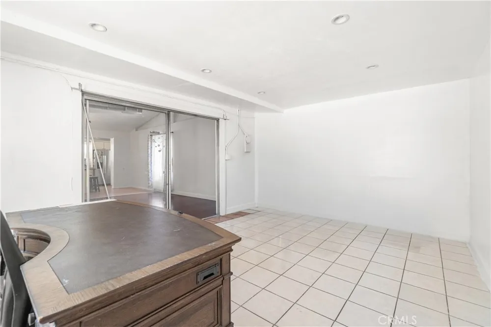 14715 Brink Norwalk, CA 90650