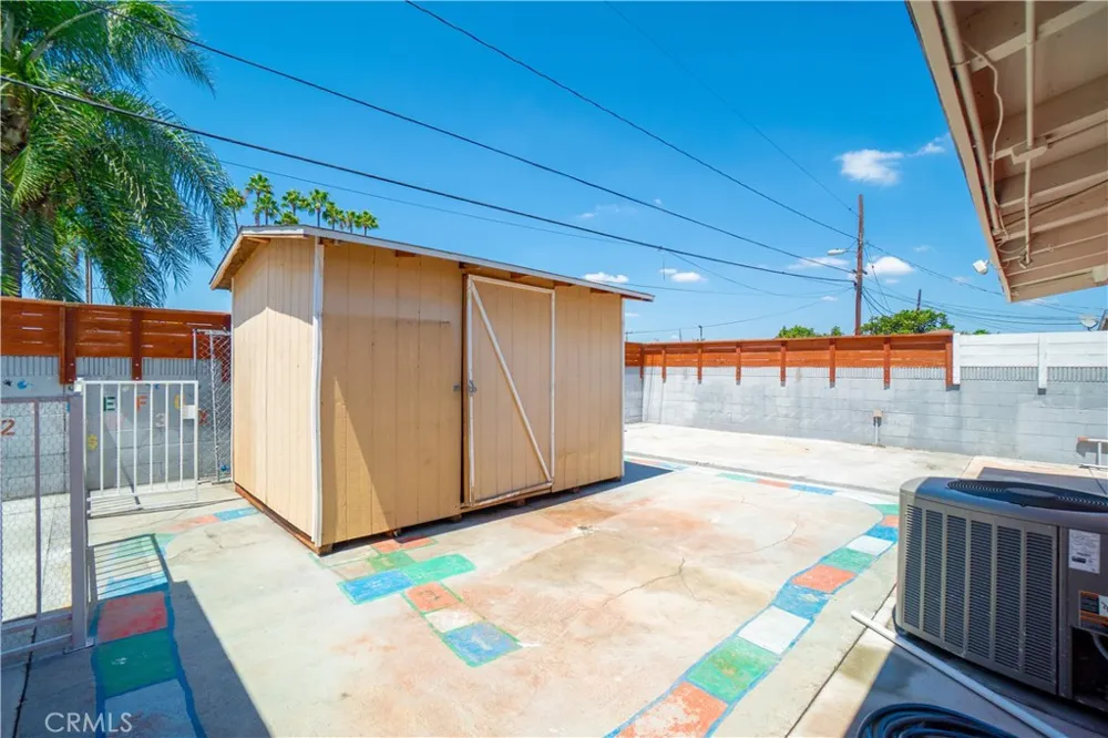 14715 Brink Norwalk, CA 90650