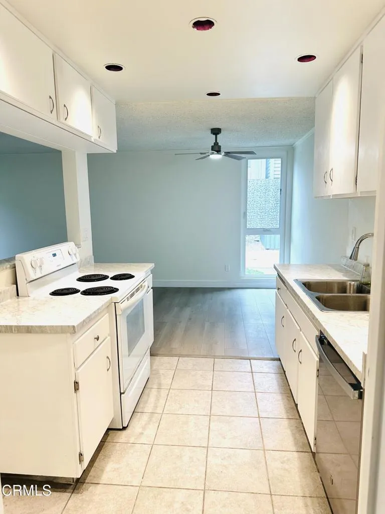 3700 Dean Drive #907 Ventura, CA 93003