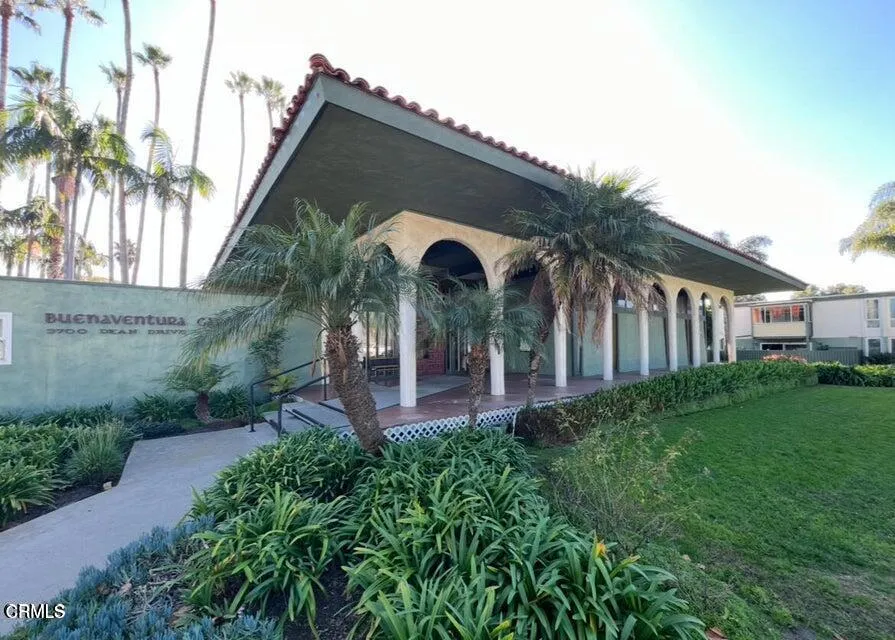 3700 Dean Drive #907 Ventura, CA 93003